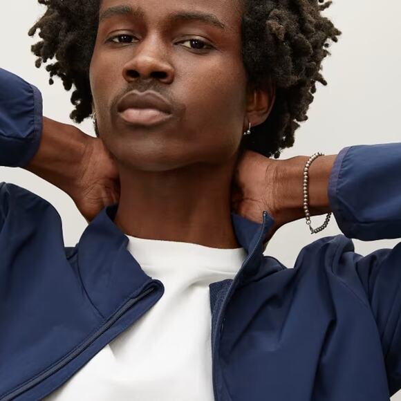 EVERLANE Uniform Sport Windbreaker Soft Shell Navy Stretch Zip Pockets Large NEW - Picture 3 of 8